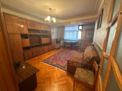 İcarəyə verilir 2 otaqlı 70 m2 köhnə tikili Gənclik m.