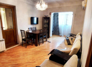Satılır 4 otaqlı 110 m2 köhnə tikili Şah İsmayıl Xətai m.