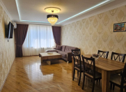 Satılır 3 otaqlı 126 m2 yeni tikili 8 Noyabr m.