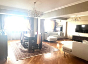 Satılır 5 otaqlı 200 m2 köhnə tikili Gənclik m.