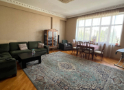 Satılır 4 otaqlı 174 m2 yeni tikili 28 May m.