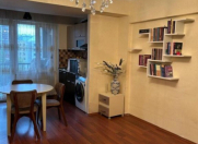 Satılır 1 otaqlı 45 m2 köhnə tikili Heydər Əliyev Mərkəzi