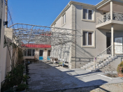 Satılır 4 otaqlı 10 m2 həyət evi Qala