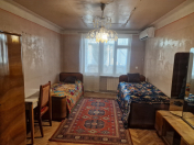 İcarəyə verilir 2 otaqlı 40 m2 köhnə tikili İnşaatçılar m.