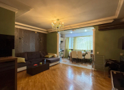 Satılır 3 otaqlı 70 m2 köhnə tikili 28 May m.