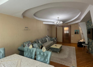 Satılır 3 otaqlı 70 m2 köhnə tikili İnşaatçılar m.