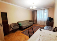 Satılır 2 otaqlı 60 m2 köhnə tikili Xətai r.