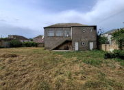 Satılır 4 otaqlı 220 m2 həyət evi Y.Ramana