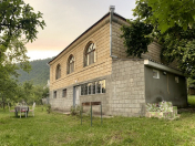 İcarəyə verilir 4 otaqlı 100 m2 həyət evi Zaqatala