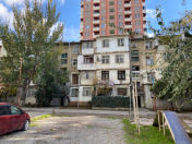 İcarəyə verilir 2 otaqlı 50 m2 köhnə tikili İncəsənət və Mədəniyyət Un.