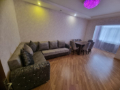 İcarəyə verilir 2 otaqlı 70 m2 köhnə tikili 8 Noyabr m.