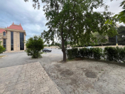 Satılır 3 otaqlı 84 m2 köhnə tikili Elmlər Akademiyası m.