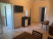 Satılır 2 otaqlı 60 m2 köhnə tikili Memar Əcəmi m.