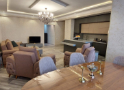 Satılır 2 otaqlı 90 m2 yeni tikili İnşaatçılar m.