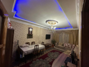 Satılır 3 otaqlı 80 m2 köhnə tikili Xalqlar Dostluğu m.