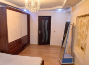 İcarəyə verilir 3 otaqlı 65 m2 köhnə tikili Elmlər Akademiyası m.