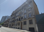 Satılır 3 otaqlı 90 m2 köhnə tikili İçəri Şəhər m.