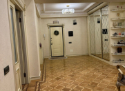 Satılır 4 otaqlı 185 m2 yeni tikili Gənclik m.