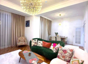 Satılır 3 otaqlı 140 m2 yeni tikili Şərq Bazarı