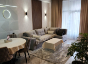 İcarəyə verilir 3 otaqlı 70 m2 yeni tikili 28 May m.