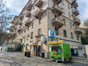 Satılır 1 otaqlı 53 m2 obyekt Nizami m.