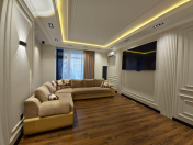 Satılır 3 otaqlı 148 m2 yeni tikili 8 Noyabr m.