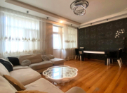 Satılır 4 otaqlı 140 m2 yeni tikili Bayıl