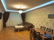 Satılır 3 otaqlı 135 m2 yeni tikili Bakı Asiya Universiteti