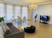 İcarəyə verilir 3 otaqlı 160 m2 yeni tikili Şah İsmayıl Xətai m.