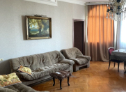 İcarəyə verilir 3 otaqlı 140 m2 köhnə tikili Elmlər Akademiyası m.