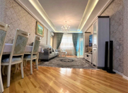 Satılır 4 otaqlı 140 m2 yeni tikili Əhmədli m.