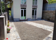 İcarəyə verilir 4 otaqlı 100 m2 yeni tikili Qax