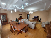 İcarəyə verilir 4 otaqlı 170 m2 yeni tikili Nizami m.