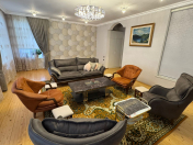 Satılır 10 otaqlı 280 m2 bağ evi Novxanı