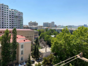 Satılır 3 otaqlı 90 m2 köhnə tikili Gənclik m.