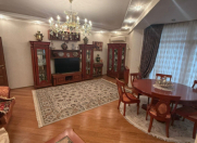 Satılır 4 otaqlı 180 m2 yeni tikili 28 May m.