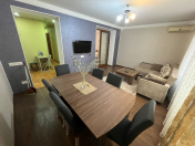 İcarəyə verilir 2 otaqlı 60 m2 köhnə tikili Elmlər Akademiyası m.