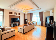 Satılır 3 otaqlı 135 m2 yeni tikili İnşaatçılar m.