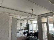 Satılır 2 otaqlı 82 m2 yeni tikili Qara Qarayev m.