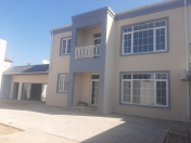 Satılır 4 otaqlı 450 m2 bağ evi Şüvəlan