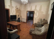 İcarəyə verilir 3 otaqlı 85 m2 köhnə tikili Qara Qarayev m.