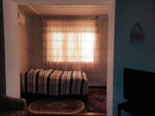 İcarəyə verilir 1 otaqlı 50 m2 köhnə tikili Gənclik m.