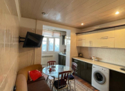 Satılır 4 otaqlı 100 m2 köhnə tikili Y.Günəşli