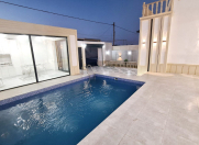 Satılır 6 otaqlı 220 m2 villa Mərdəkan