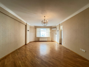 İcarəyə verilir 4 otaqlı 156 m2 ofis Xətai r.