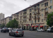 Satılır 3 otaqlı 100 m2 köhnə tikili Nizami m.