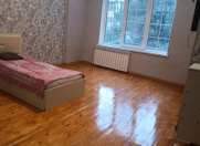 İcarəyə verilir 4 otaqlı 120 m2 köhnə tikili 3 mkr