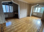 Satılır 3 otaqlı 90 m2 köhnə tikili Gənclik m.