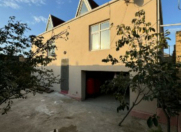 Satılır 6 otaqlı 240 m2 bağ evi Saray