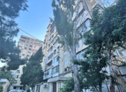 Satılır 2 otaqlı 45 m2 köhnə tikili Gənclik m.